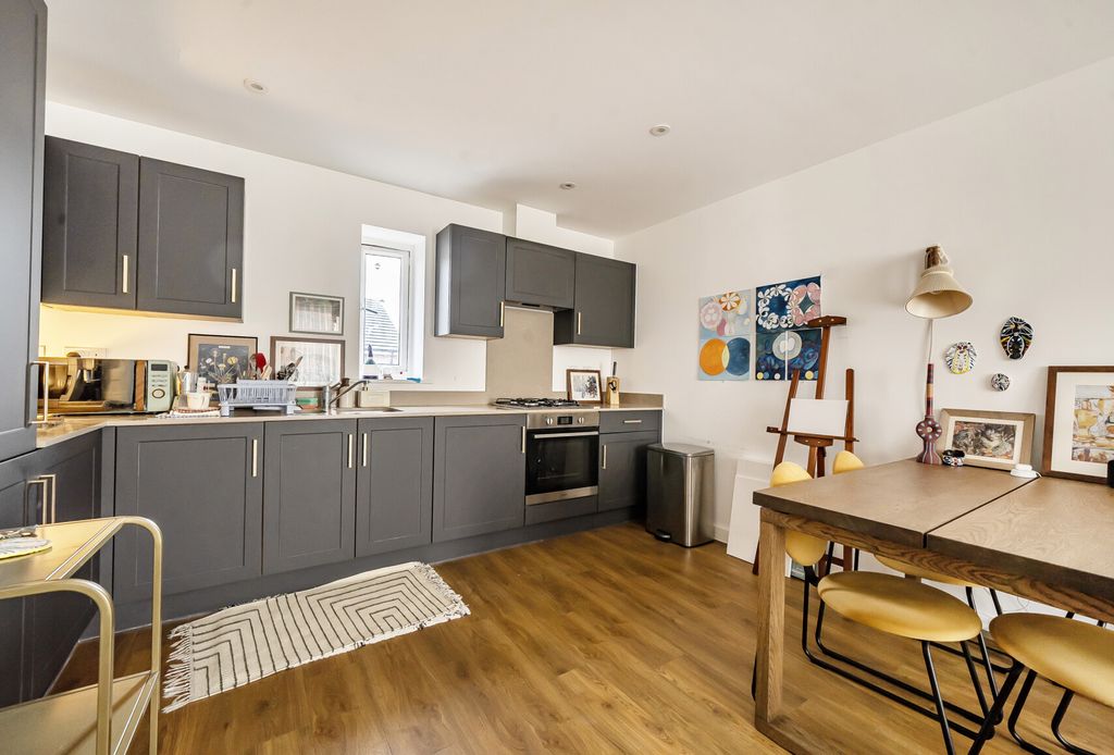 Property photo 3 of 17 1478348-14-6A2A88...