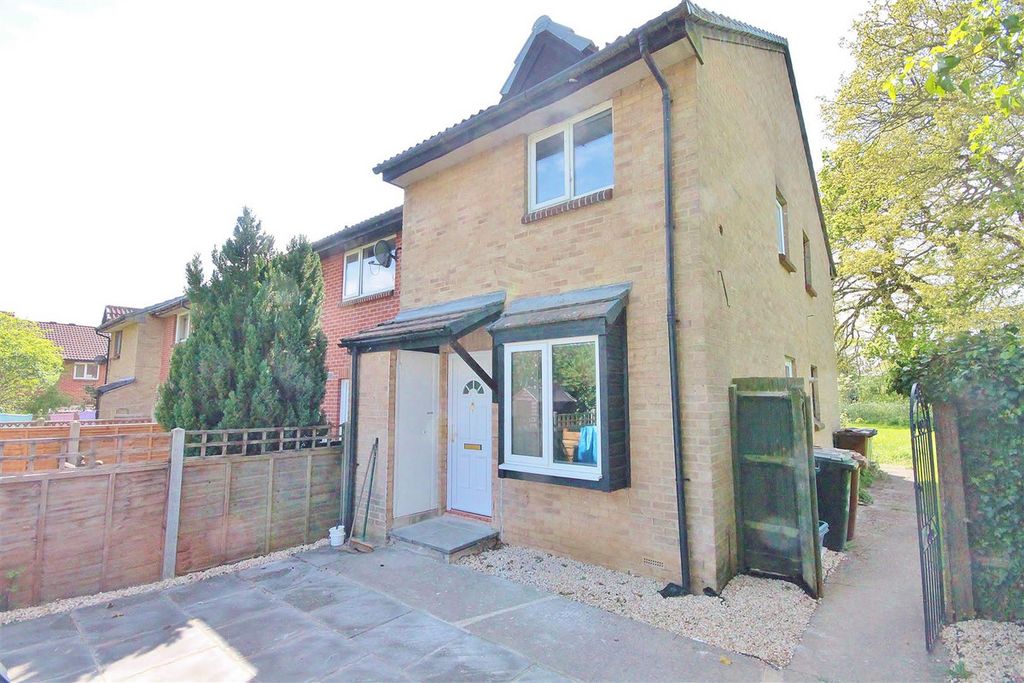 Property photo 1 of 5