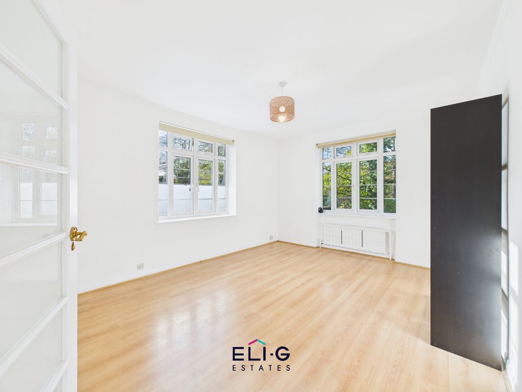 Property photo 3 of 10 Gallery