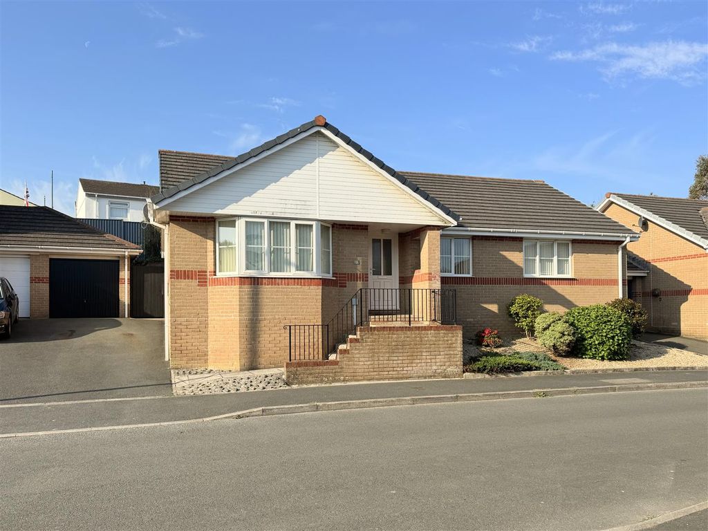 Property photo 1 of 21