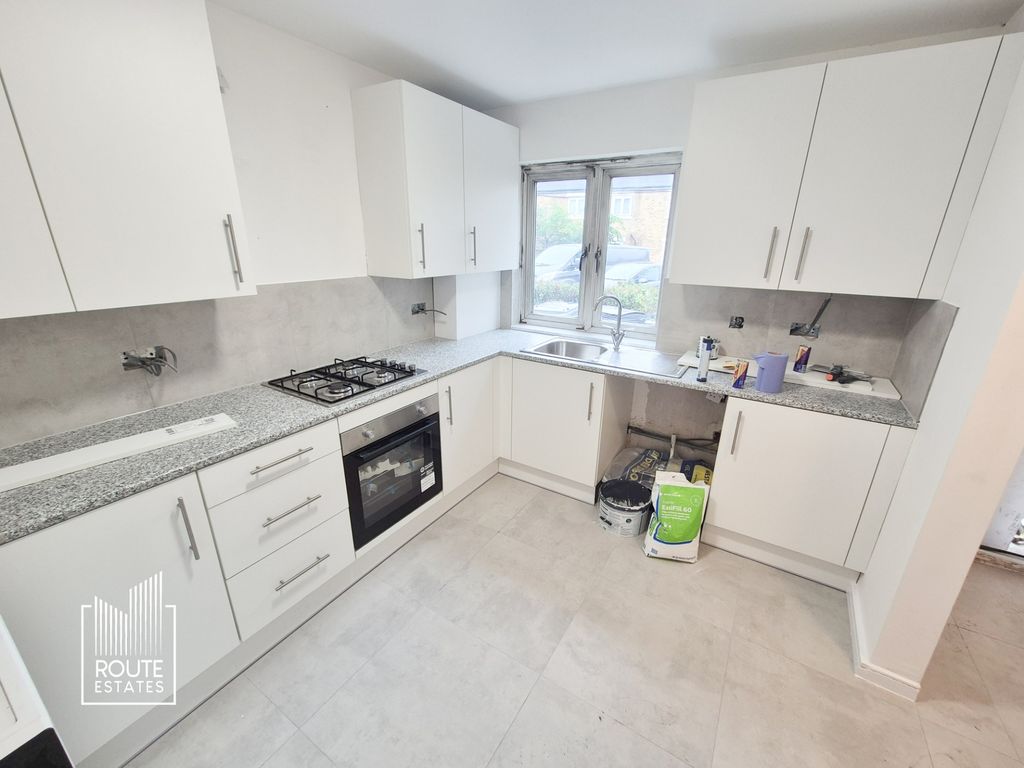 Property photo 1 of 11 Photo 10