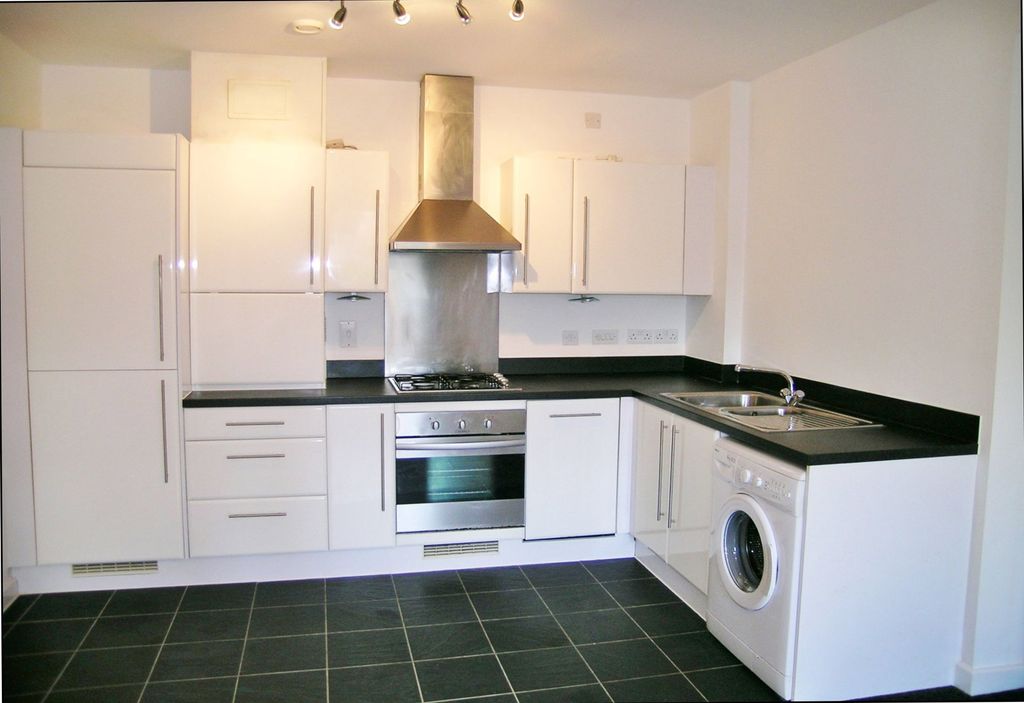 Property photo 3 of 4