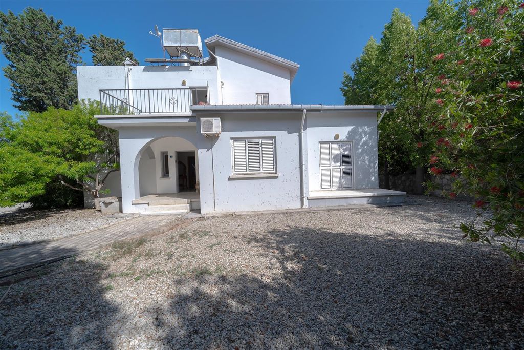 Property photo 3 of 35