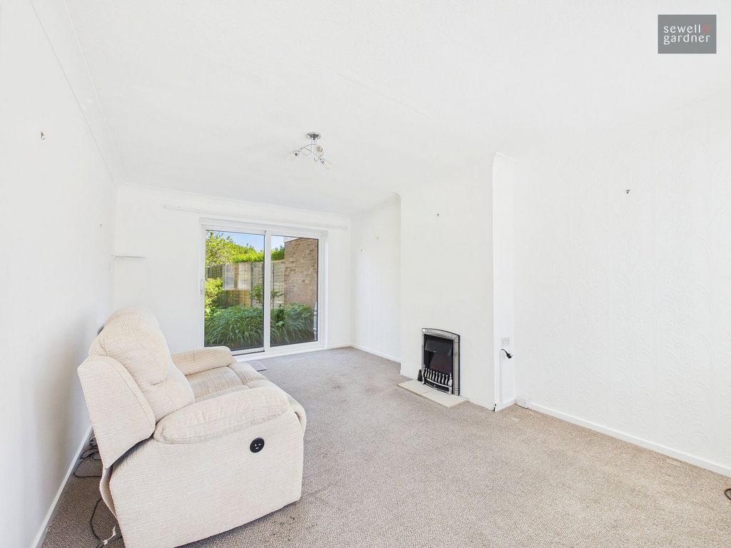 Property photo 3 of 15