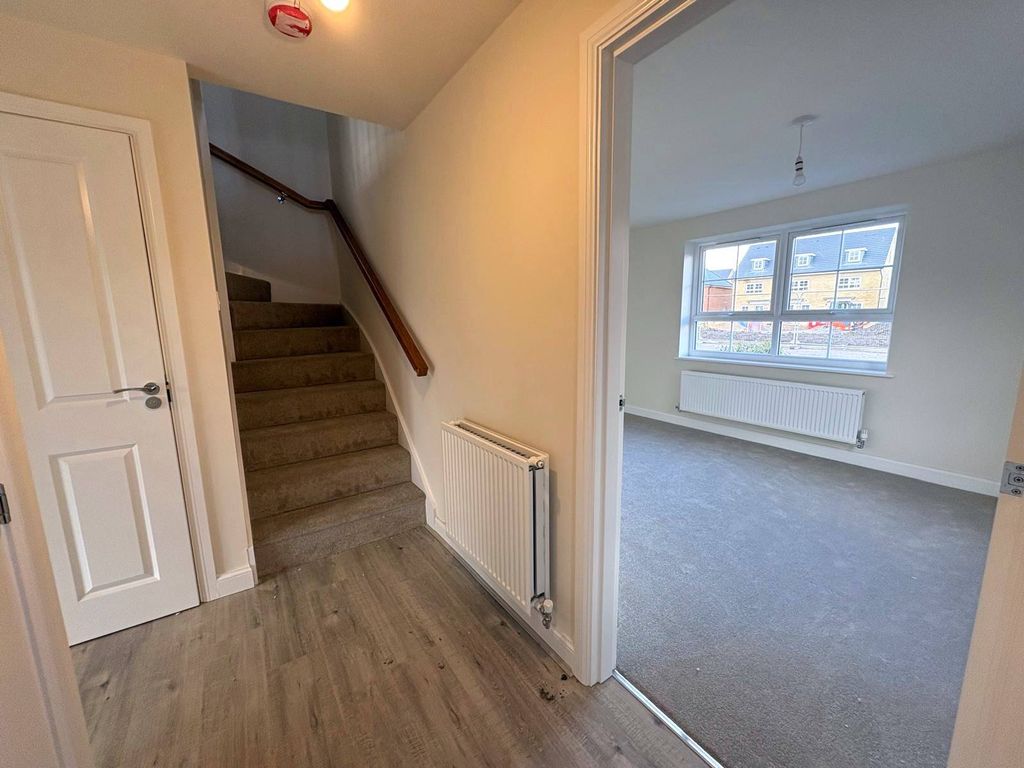 Property photo 2 of 18 Gallery