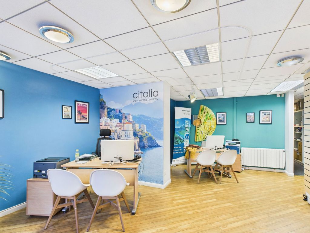 Property photo 3 of 36