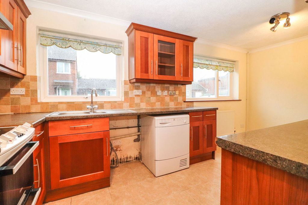 Property photo 3 of 14