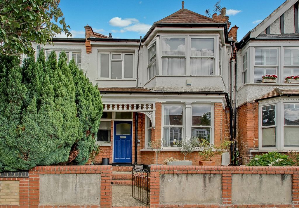 Property photo 1 of 8