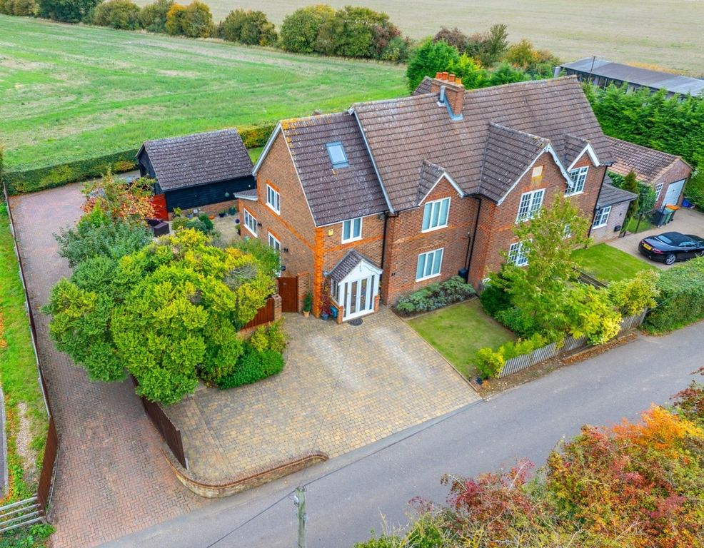 Property photo 1 of 23 4557131