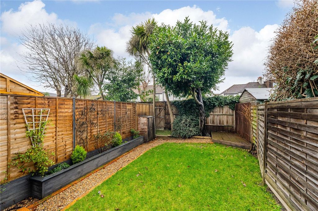 Property photo 2 of 7 Picture No. 21