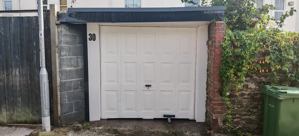 Property photo 1 of 3