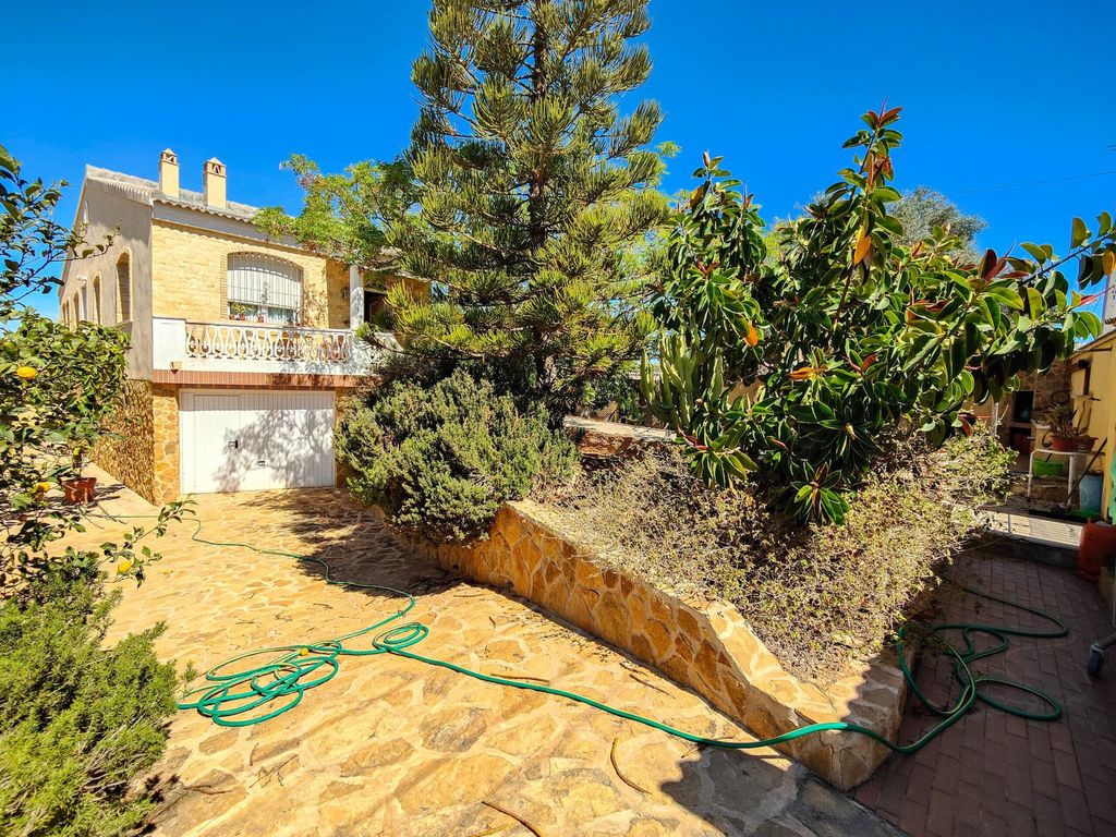 Property photo 1 of 48