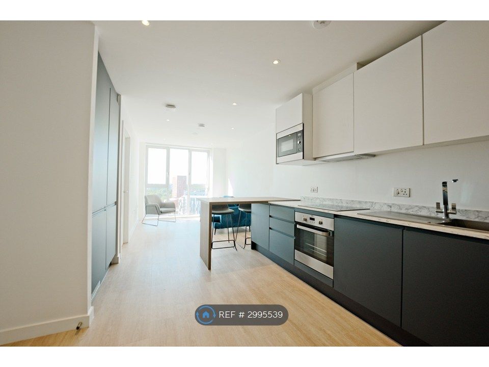 Property photo 1 of 28