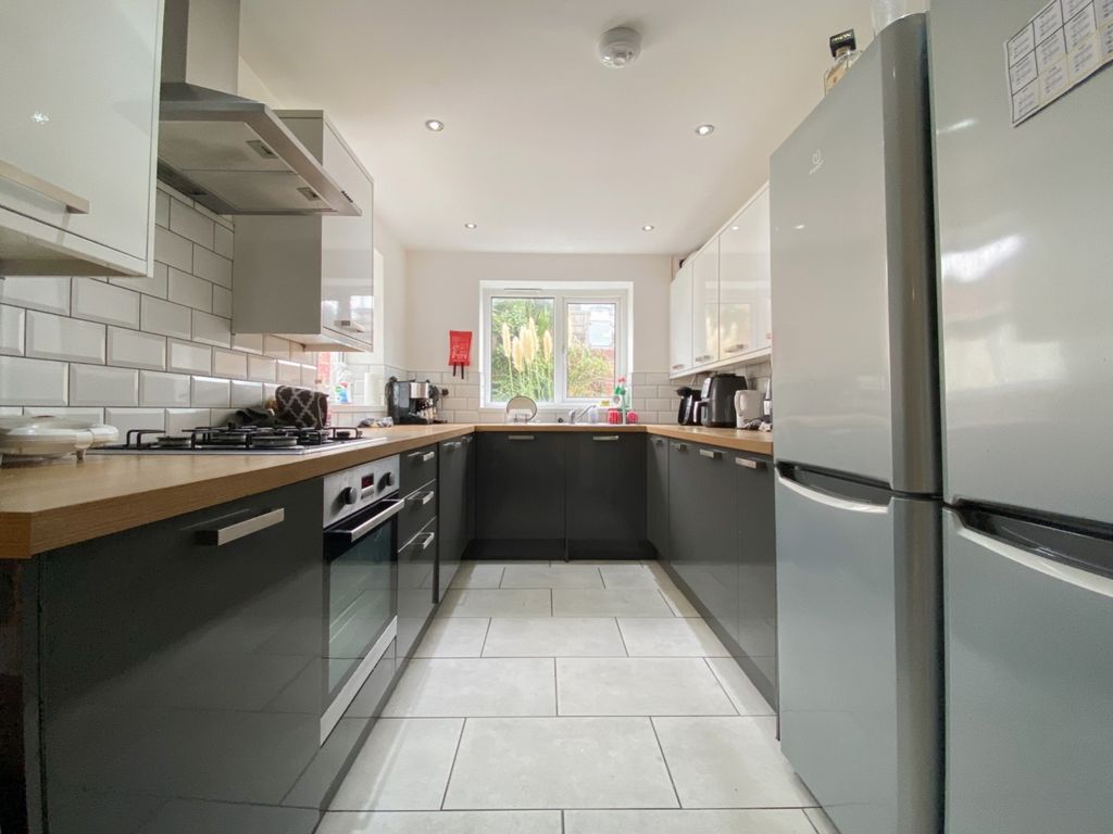 Property photo 3 of 11 Call 02920 454555 To Secure Your Viewing_9