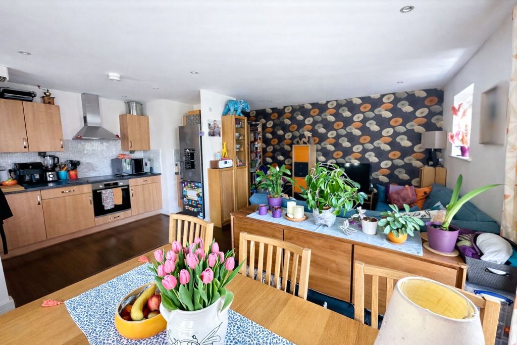 Property photo 3 of 15 Picture 3