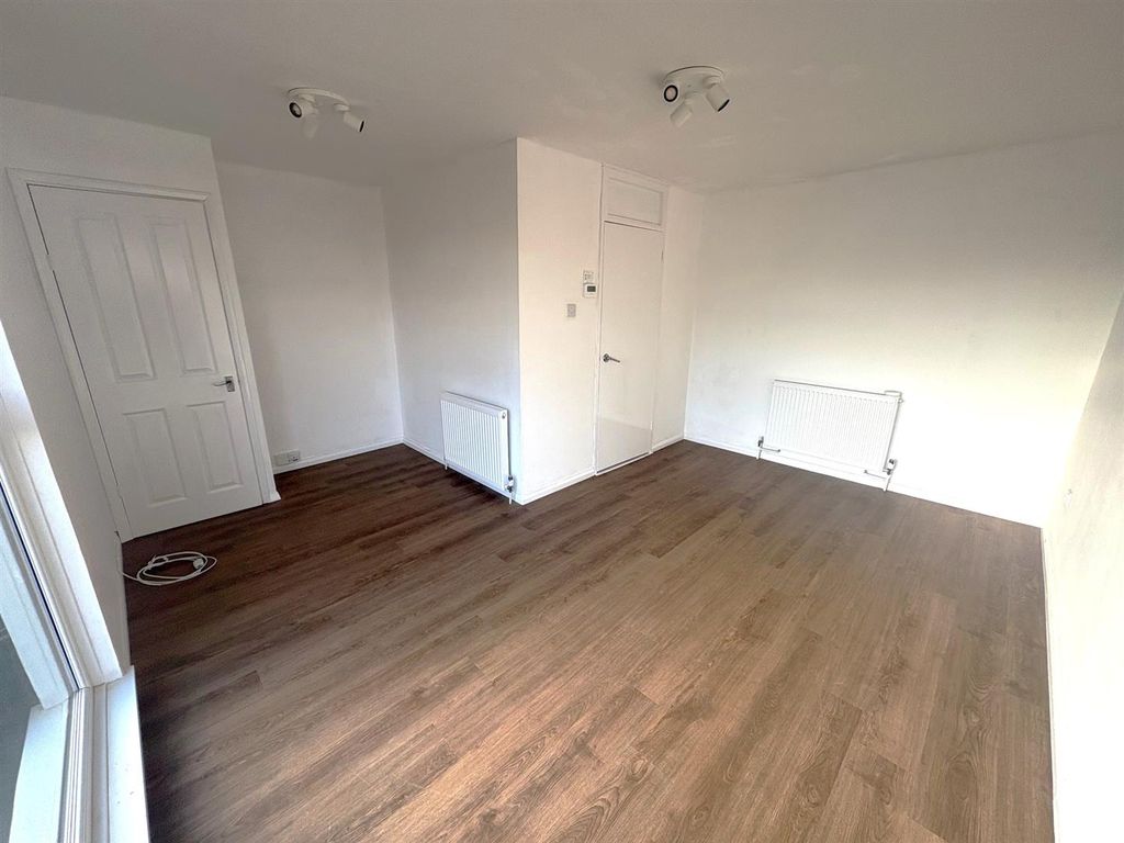 Property photo 3 of 18 Img_1430.Jpg