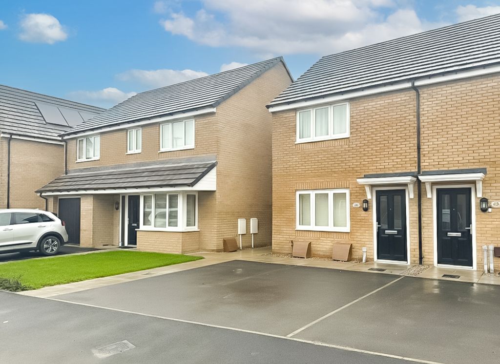 Property photo 1 of 8 Littlewood Ewemove Hartlepool-8