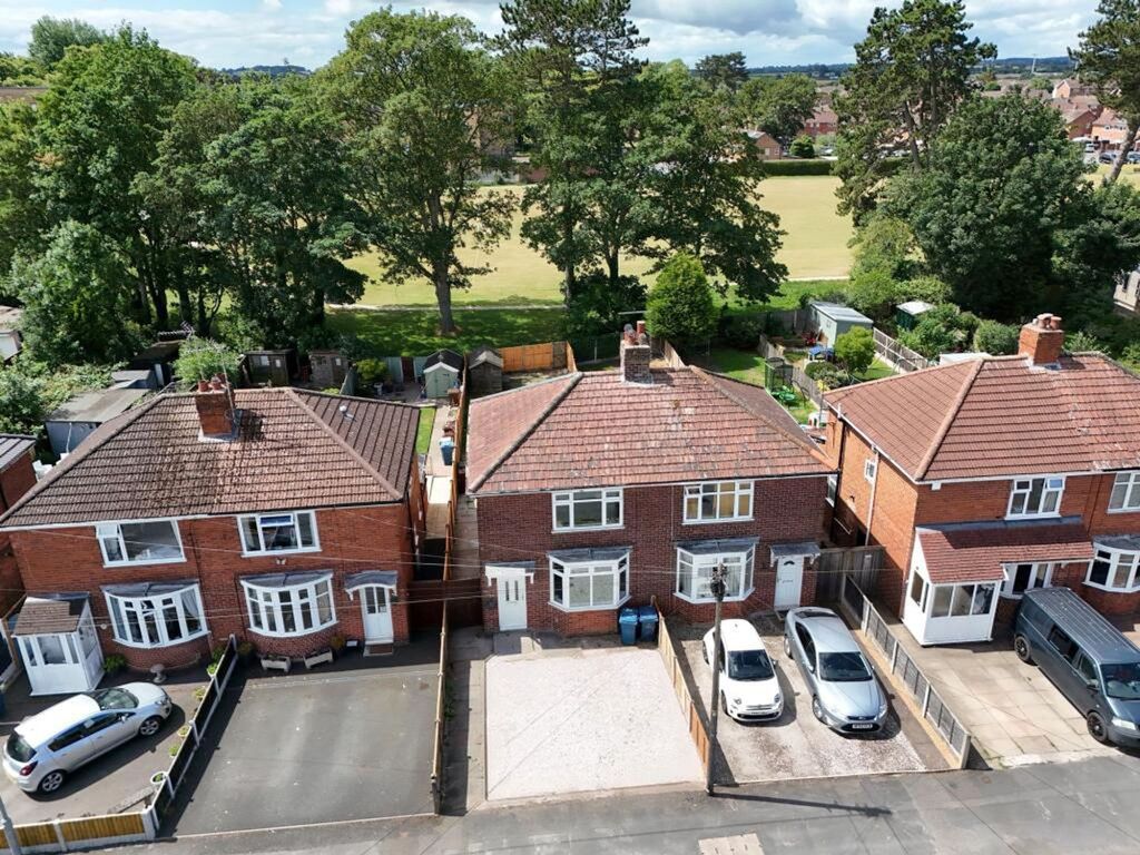 Property photo 2 of 15 Elevated Image