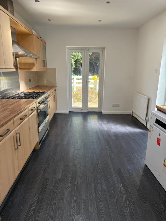 Property photo 1 of 6 Whatsapp Image 2025-07-15 At 16.17.24_F4745d57