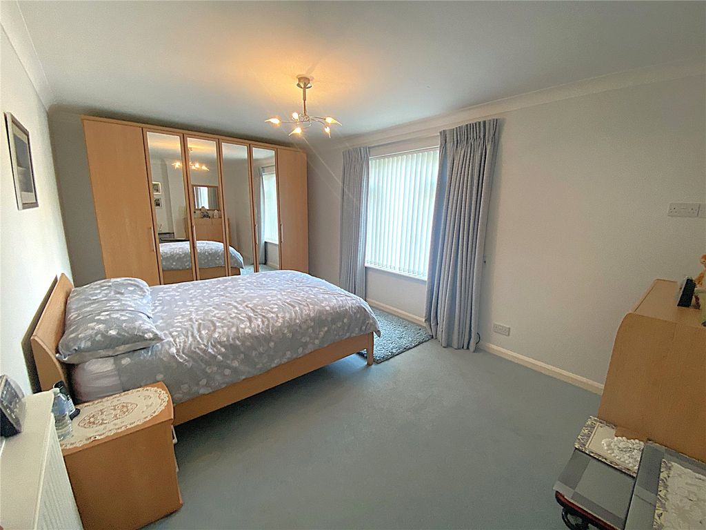 Property photo 3 of 19 Bedroom