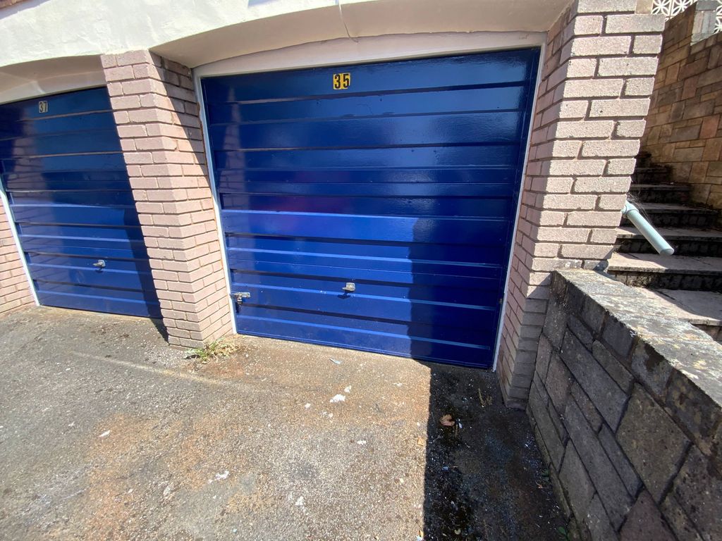 Property photo 2 of 6