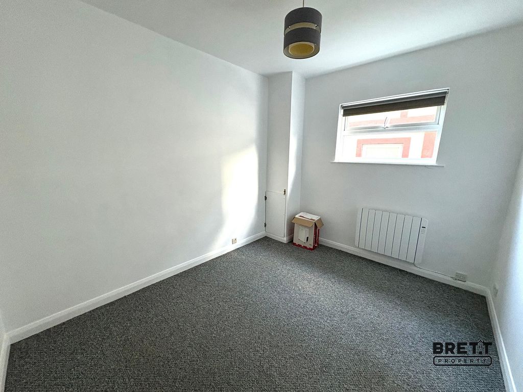 Property photo 3 of 4 Bedroom