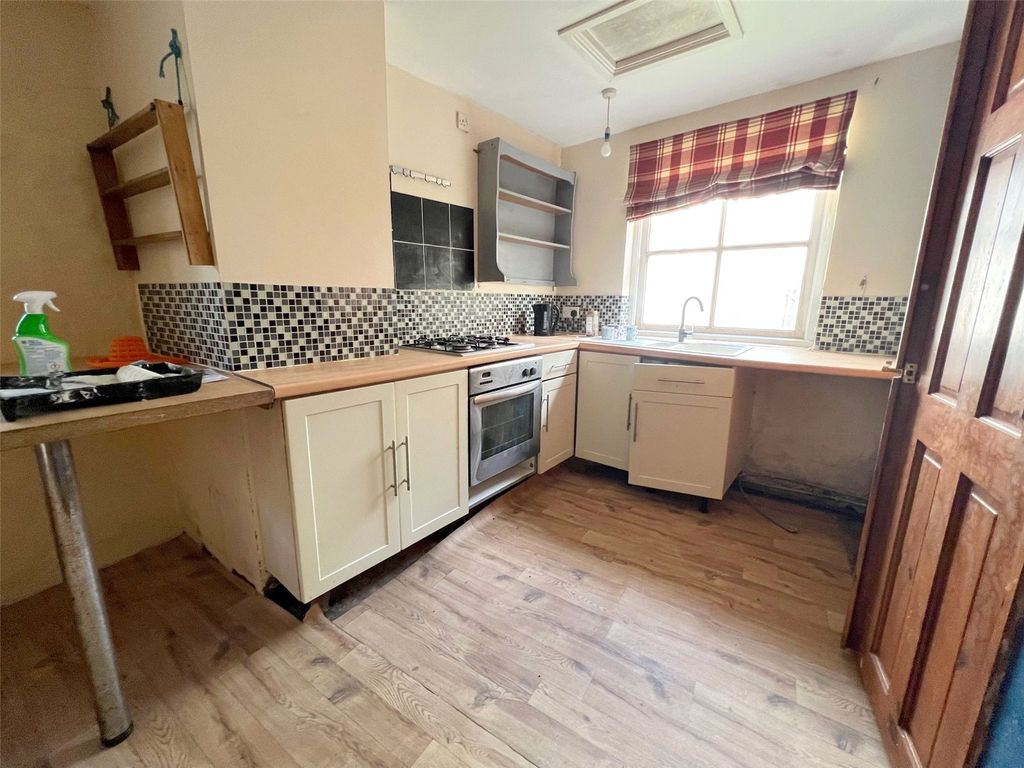 Property photo 2 of 11 Picture No. 08