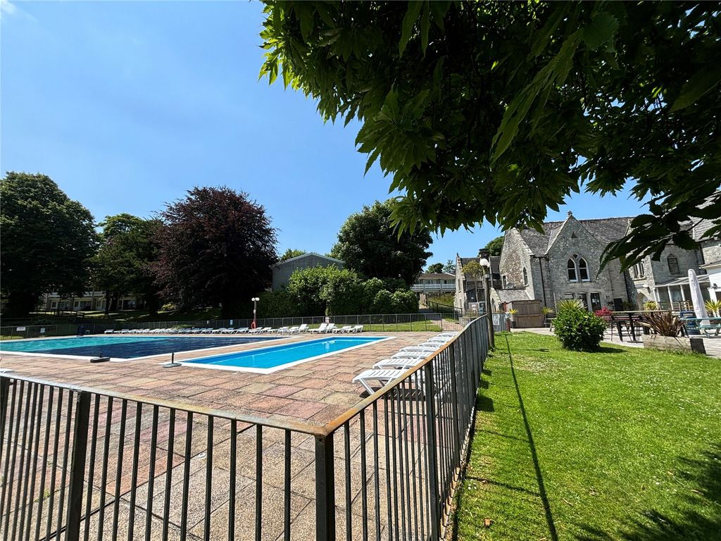 Property photo 2 of 14 Picture No. 18