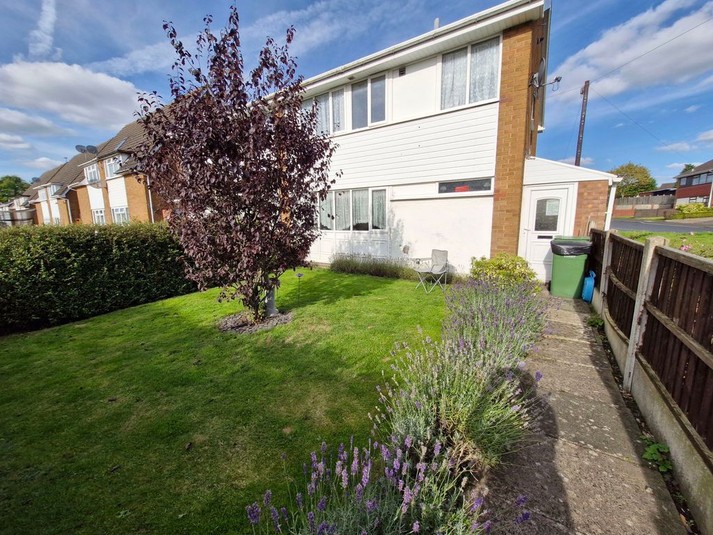 Property photo 2 of 20