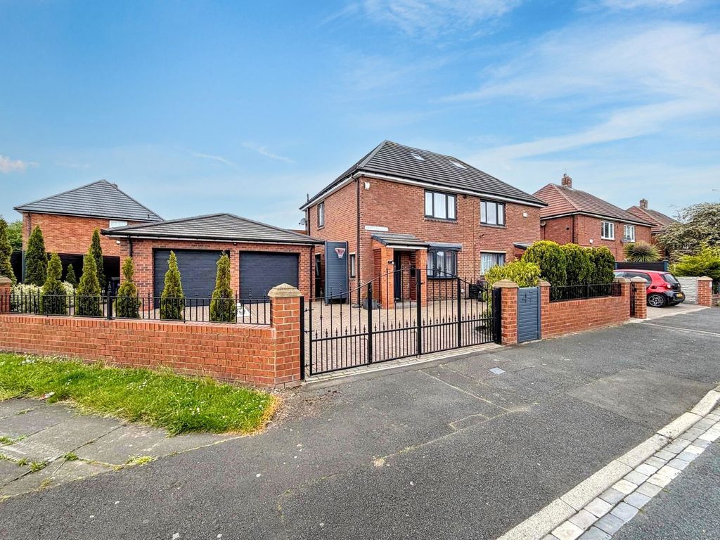 Property photo 1 of 15
