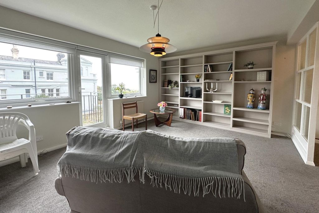 Property photo 3 of 11 Photo 10