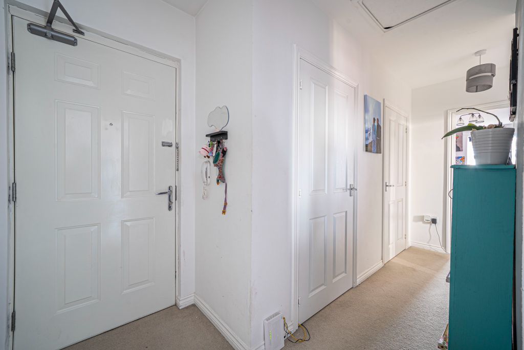 Property photo 3 of 22