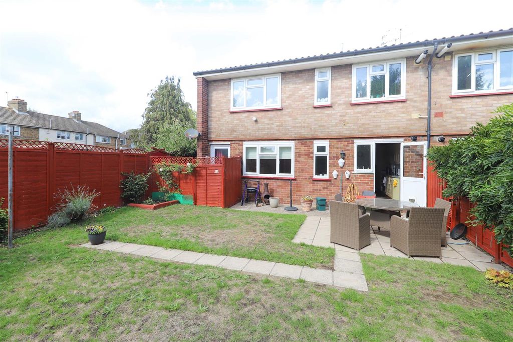 Property photo 1 of 9