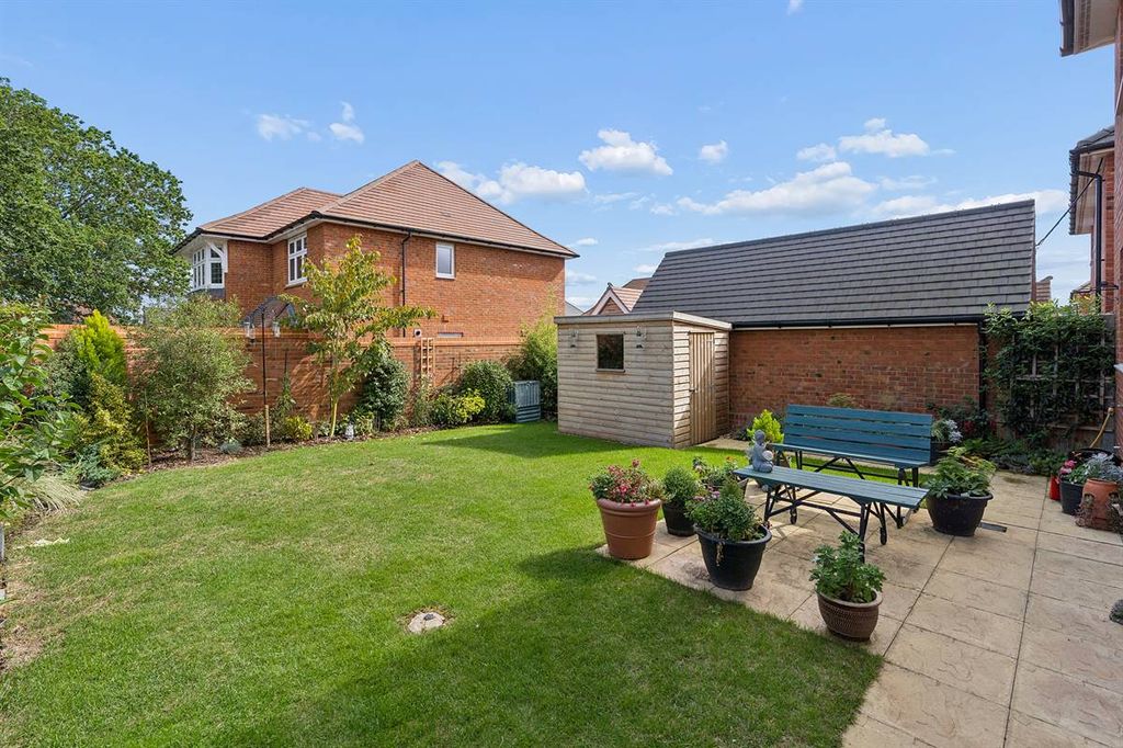 Property photo 2 of 21