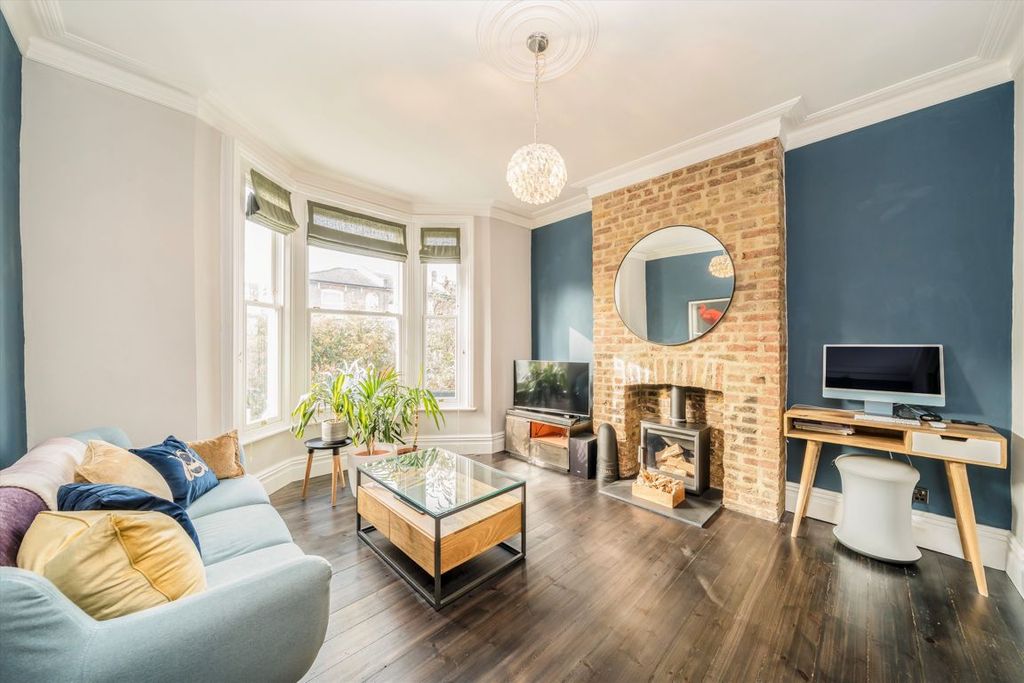 Property photo 2 of 5