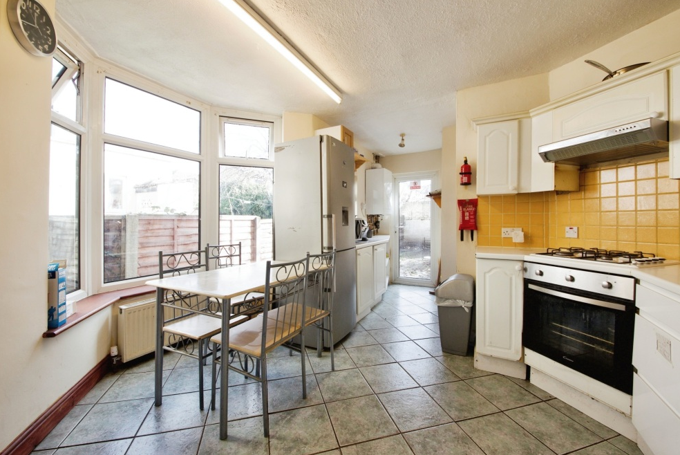 Property photo 2 of 7