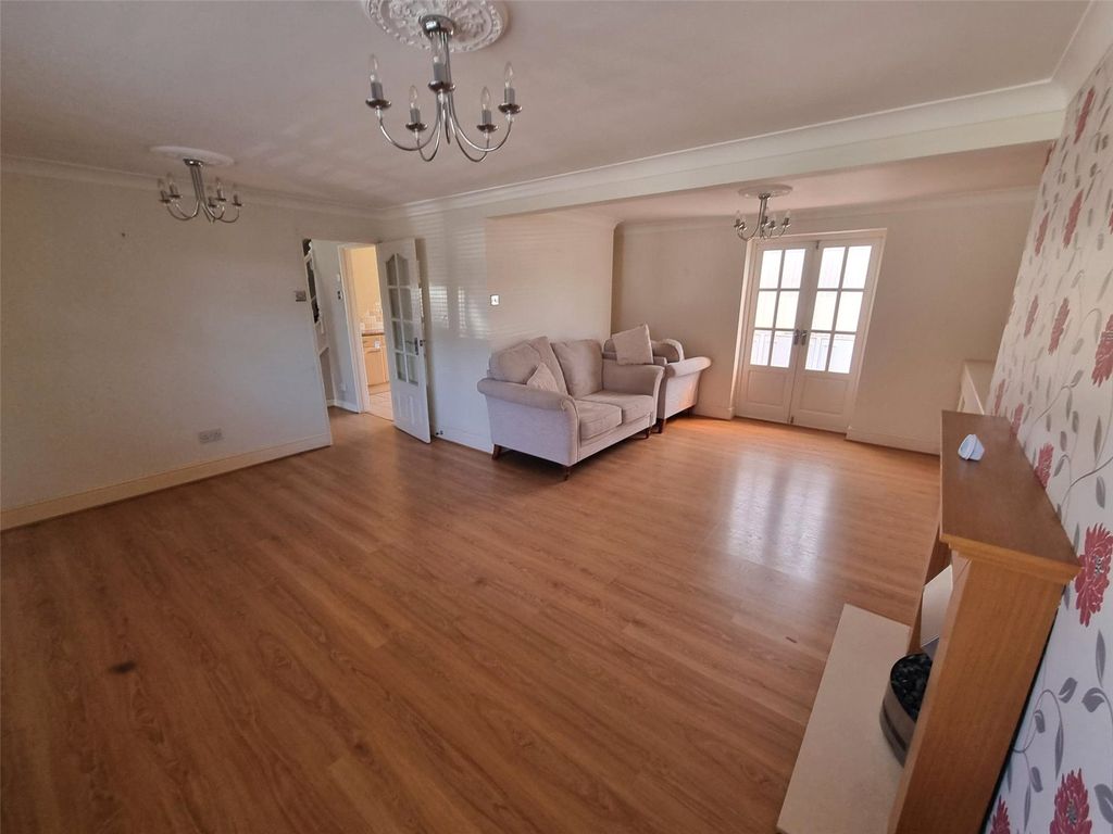 Property photo 3 of 16 Picture No. 16