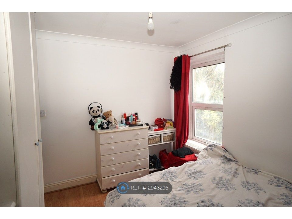 Property photo 3 of 4