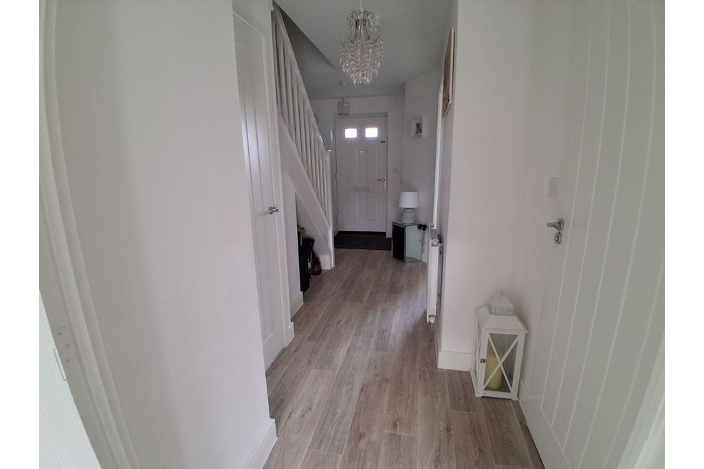 Property photo 3 of 25