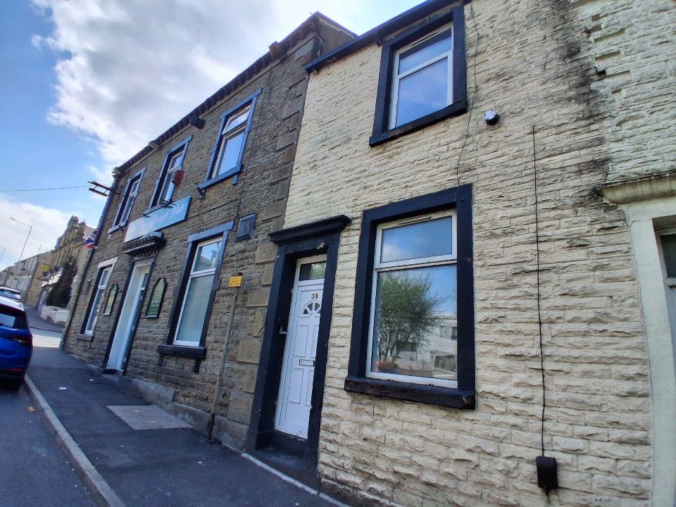 Property photo 2 of 17