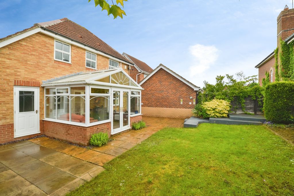 Property photo 2 of 19