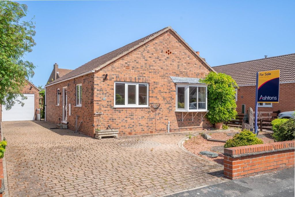 Property photo 1 of 13 External