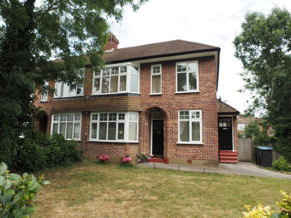 Property photo 1 of 10