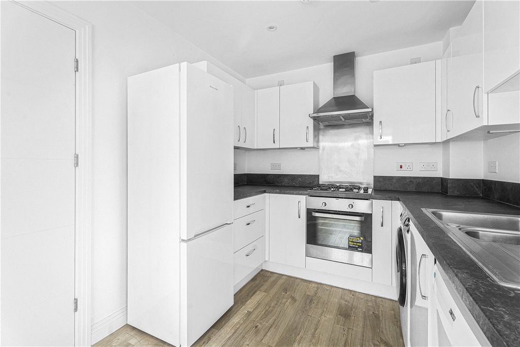 Property photo 3 of 15 Picture No. 2