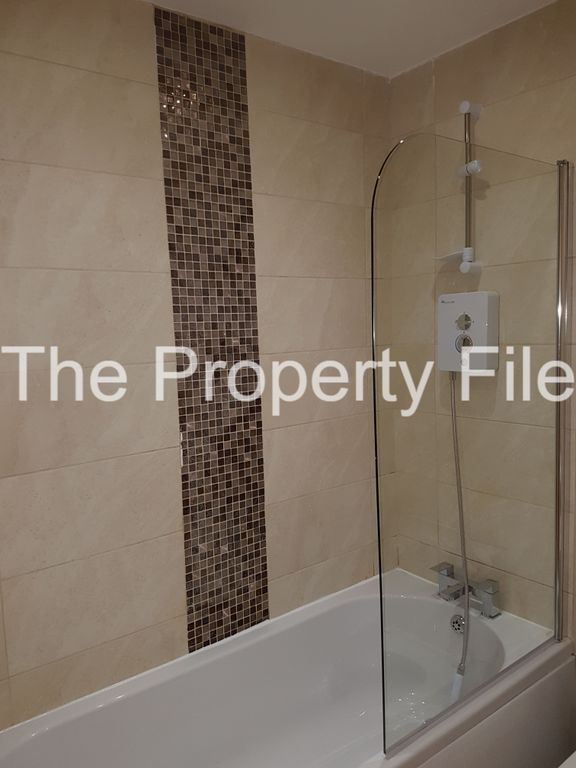 Property photo 1 of 2