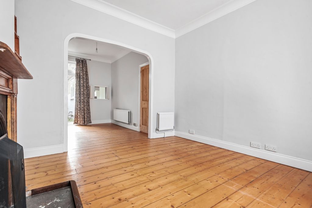 Property photo 3 of 12 906589 (3)