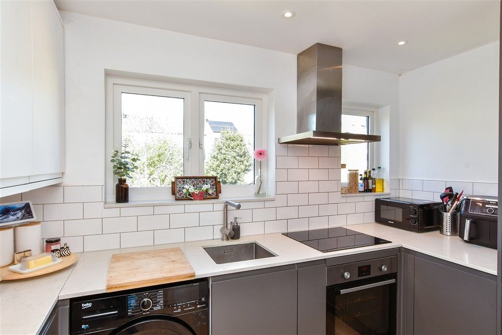 Property photo 3 of 13 Kitchen