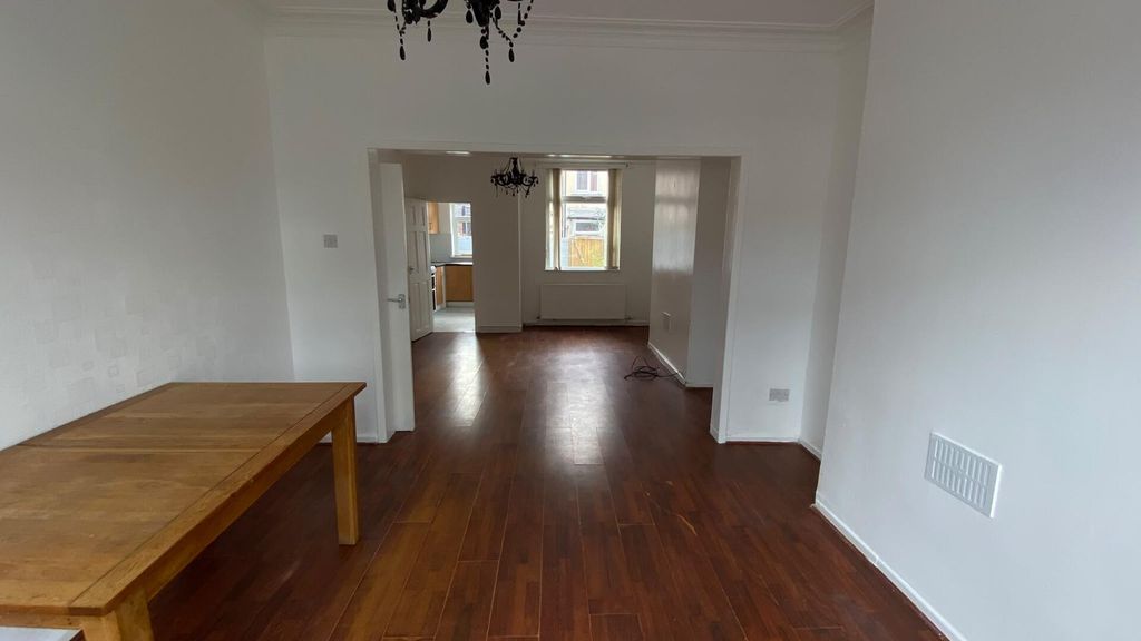 Property photo 2 of 19 Dining Room
