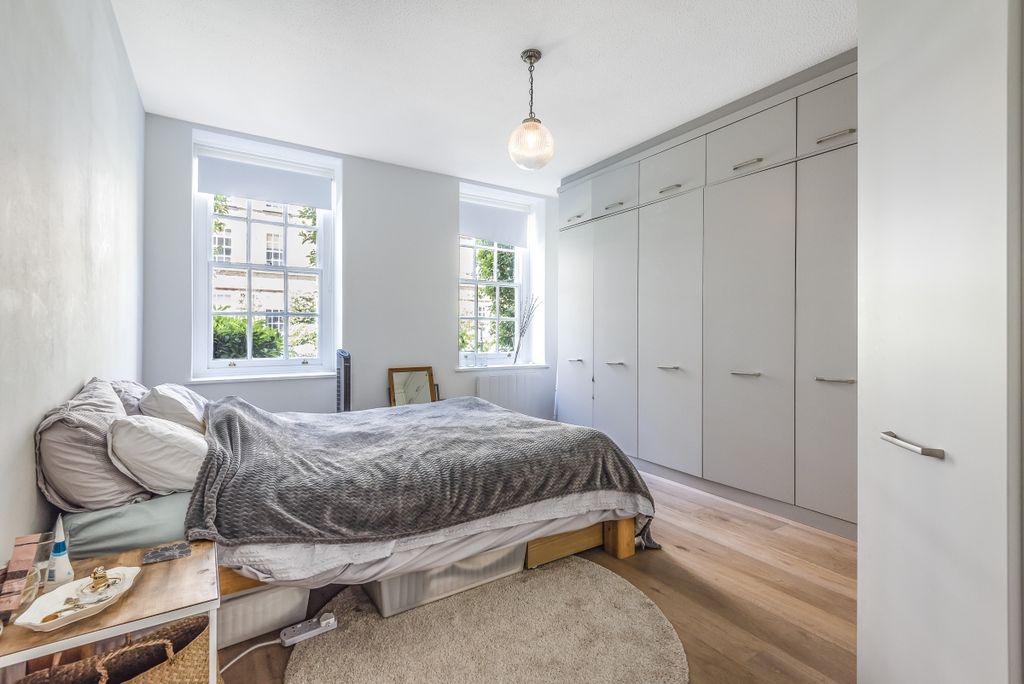 Property photo 3 of 7 483834 (8)