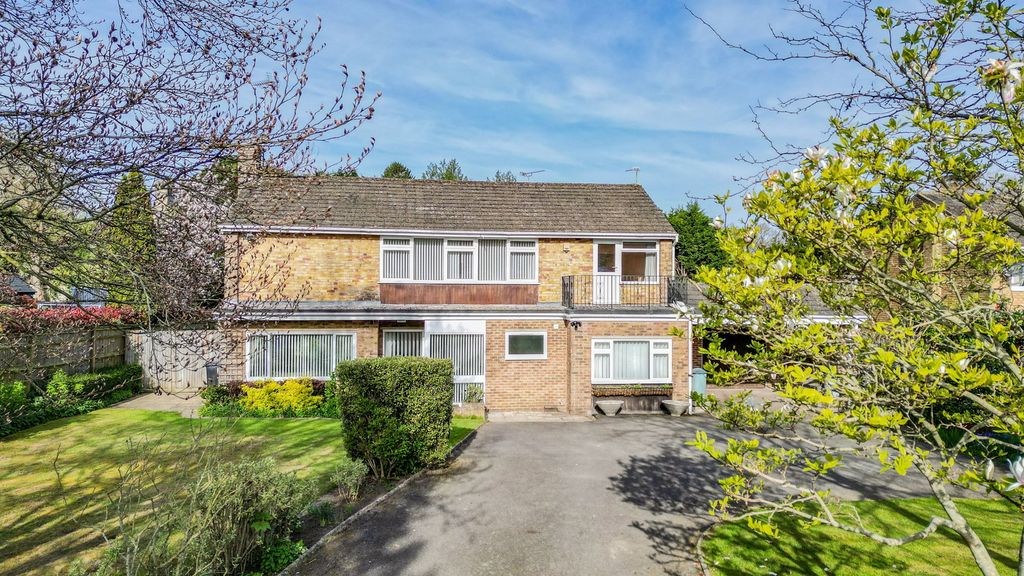 Property photo 1 of 16